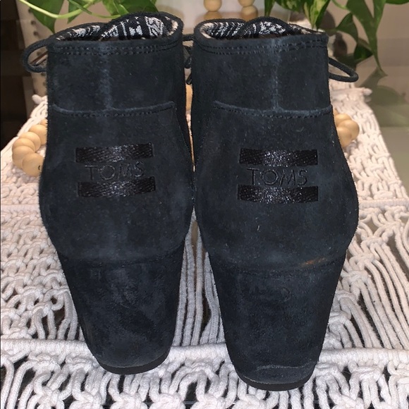 Toms Desert Wedge Suede Booties - Picture 3 of 8